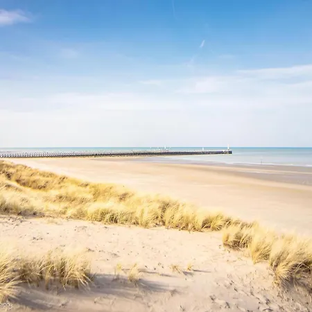 Den Oever V 903 With Beautiful Sea Views *