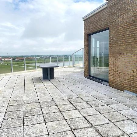 דירה Penthouse In With Sea Views ניופורט